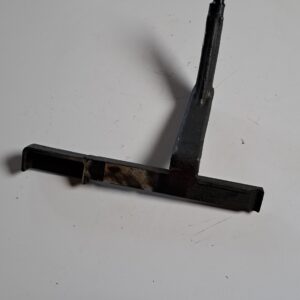 Widełka skrzyni biegów N/T na synchronizator MTZ 82/920